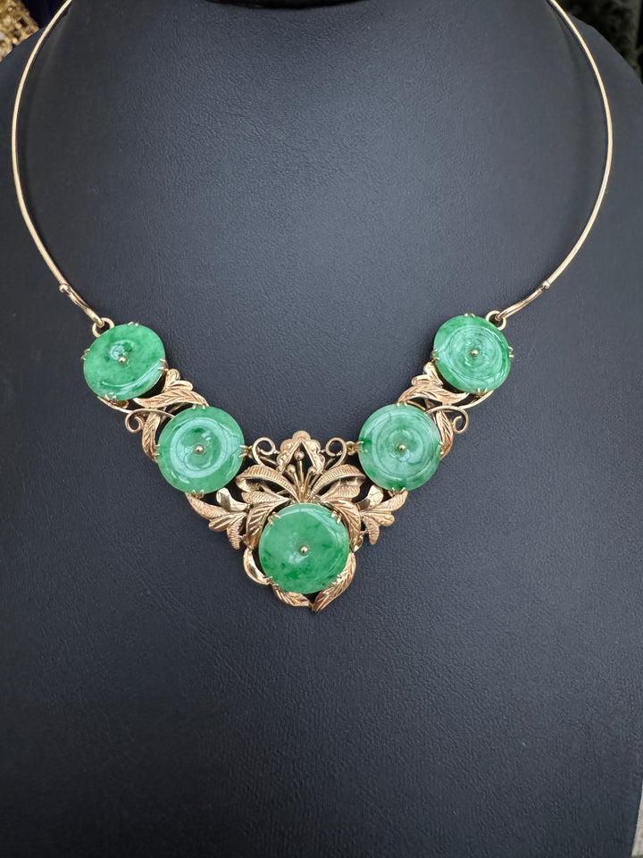 Vintage 1960s Jadeite and 14K Yellow Gold Necklace