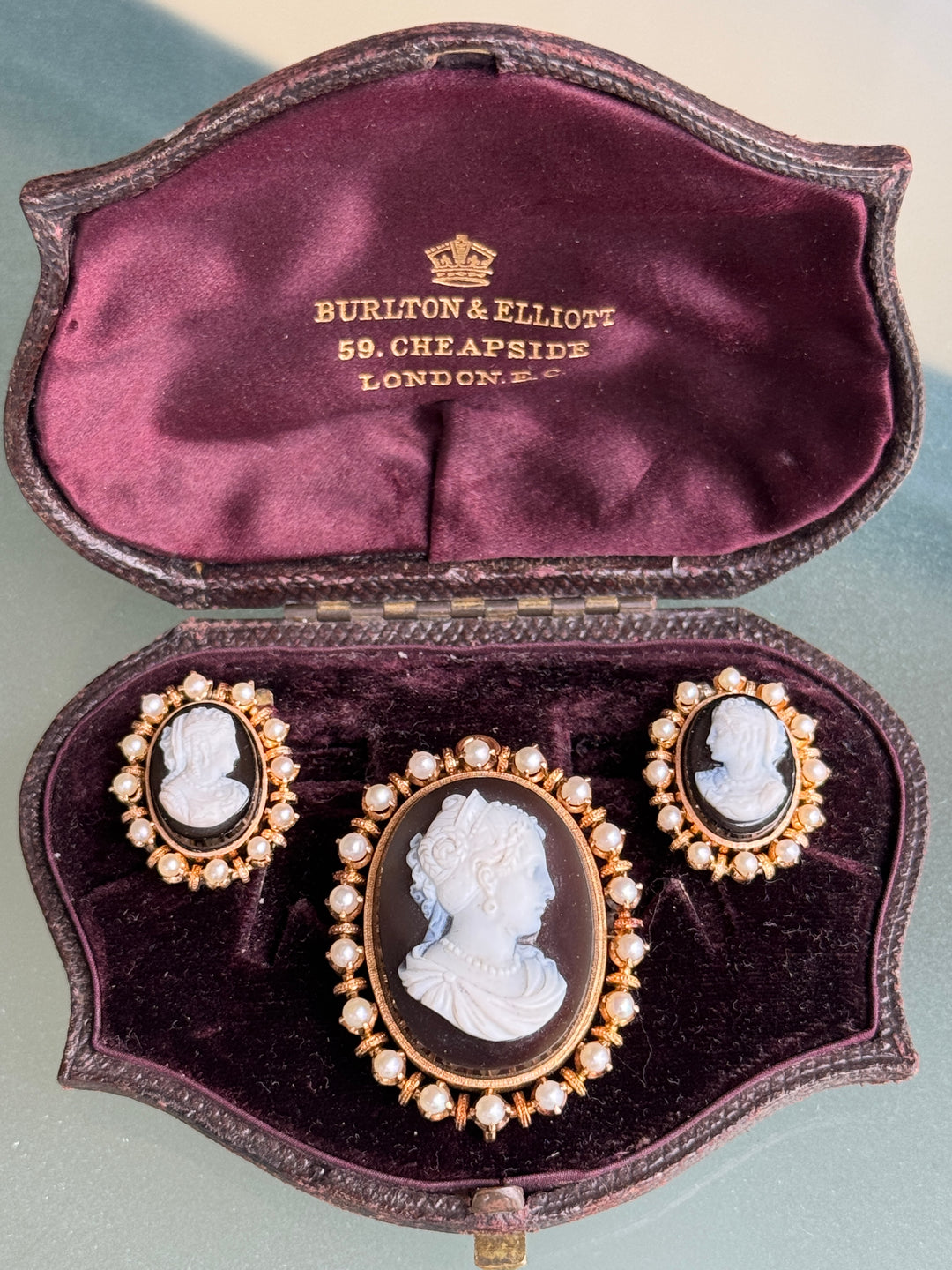 18K Gold Cultured Pearl Cameo Earrings and Brooch Suite