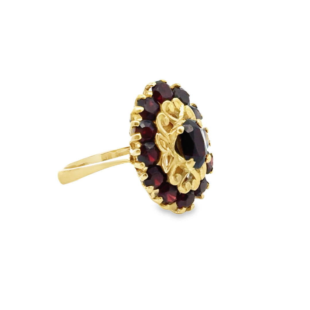 Garnet and 18K Yellow Gold Filagree Vintage Ring