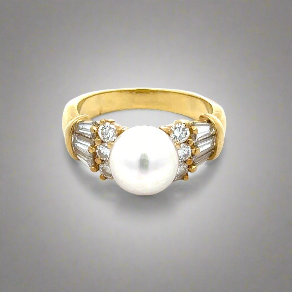 Estate Mikimoto 18K Yellow Gold, Diamond and Pearl Estate Ring