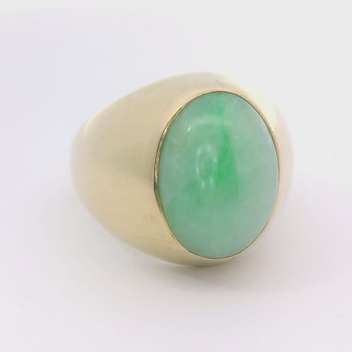 Oval Cabochon Jade and 14K Yellow Gold Vintage Ring